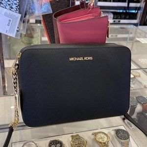 Michael Kors Jet Set Item Large East West Zip Crossbody Leather Black